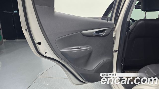 Chevrolet Next Spark LTZ 2017 — фото 25