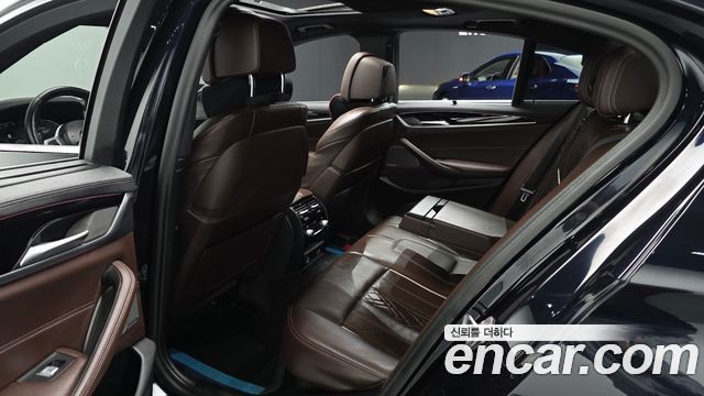 BMW 5 Series (G30) 530i M Sport Package 2022 — фото 11