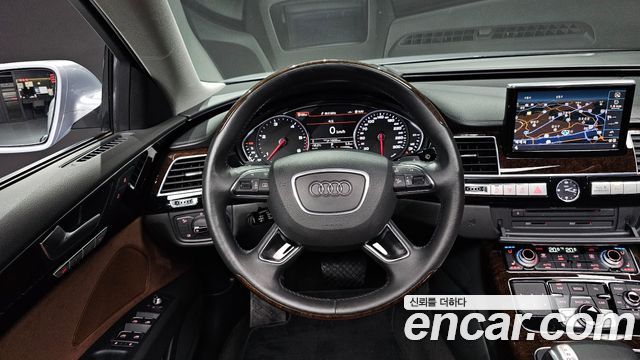 Audi A8 50 TDI Quattro LWB D4 2015 — фото 17
