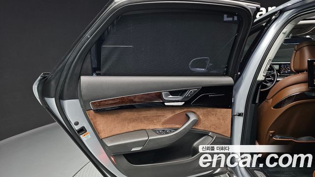 Audi A8 50 TDI Quattro LWB D4 2015 — фото 31