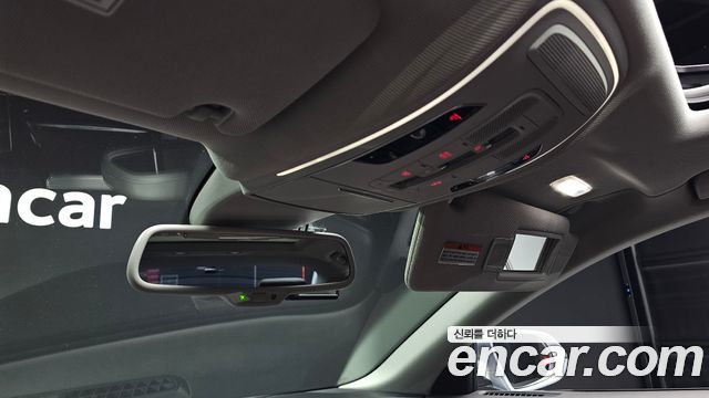 Audi A8 50 TDI Quattro LWB D4 2015 — фото 36
