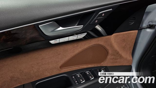 Audi A8 50 TDI Quattro LWB D4 2015 — фото 38