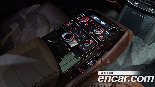 Audi A8 50 TDI Quattro LWB D4 2015 — фото 40