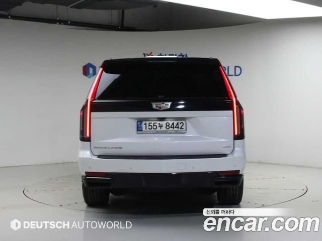 Cadillac Escalade (V) 6.2 Sports Platinum 2022 — фото 4