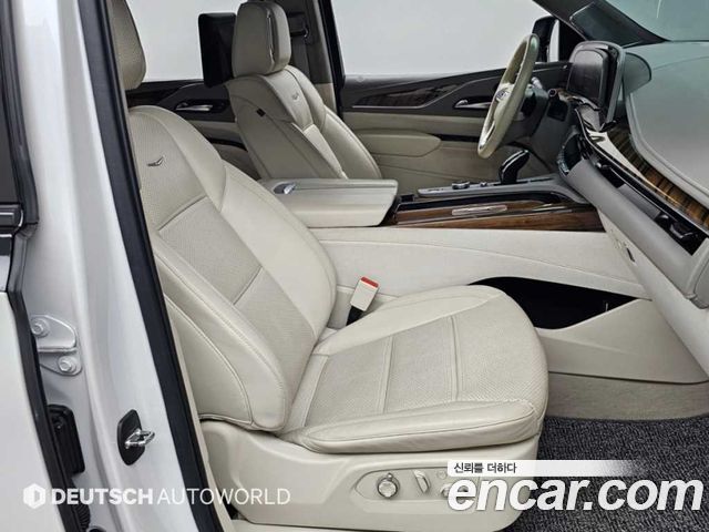 Cadillac Escalade (V) 6.2 Sports Platinum 2022 — фото 10