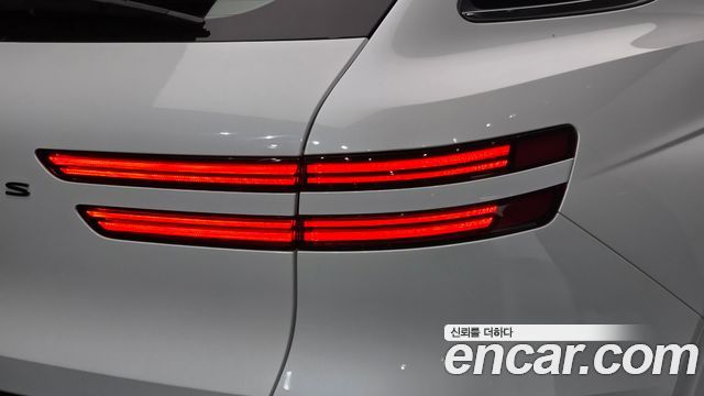 Genesis GV70 2.5T Gasoline 2WD 2022 — фото 23