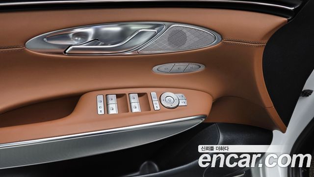 Genesis GV70 2.5T Gasoline 2WD 2022 — фото 30