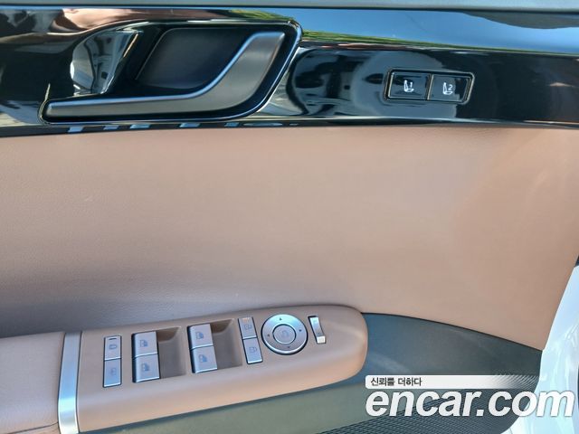 Hyundai Grandeur (GN7) 2,5 Gasoline 2WD Honors 2026 — фото 6