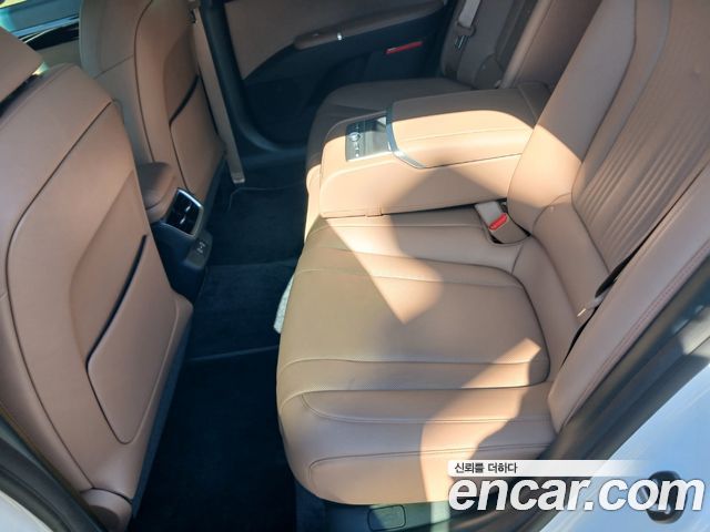 Hyundai Grandeur (GN7) 2,5 Gasoline 2WD Honors 2026 — фото 16