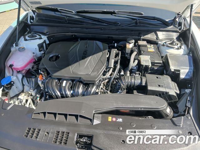 Hyundai Grandeur (GN7) 2,5 Gasoline 2WD Honors 2026 — фото 24