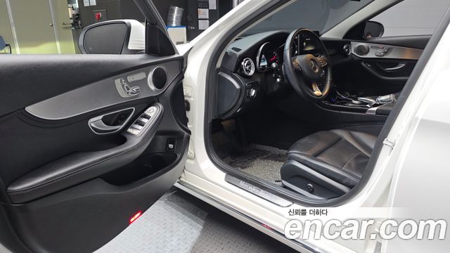 Mercedes-Benz C-Class (W205) C200 Avantgarde 2015 — фото 10