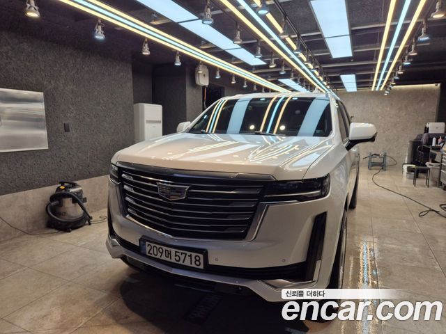Cadillac Escalade (V) 6.2 ESV ESV Premium Luxury Platinum 2022 — фото 5