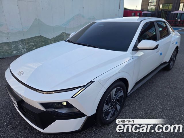Hyundai Avante (CN8) 2.0 Modern