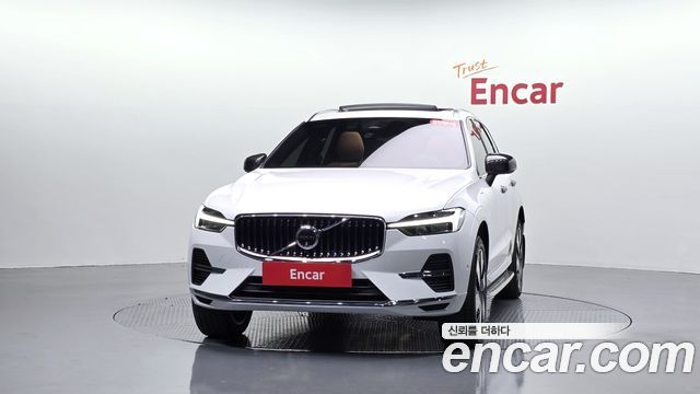 Volvo XC60 (II) T8 Ultra Bright 2025 — фото 3