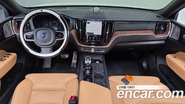 Volvo XC60 (II) T8 Ultra Bright 2025 — фото 7