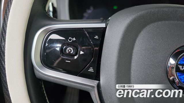Volvo XC60 (II) T8 Ultra Bright 2025 — фото 28
