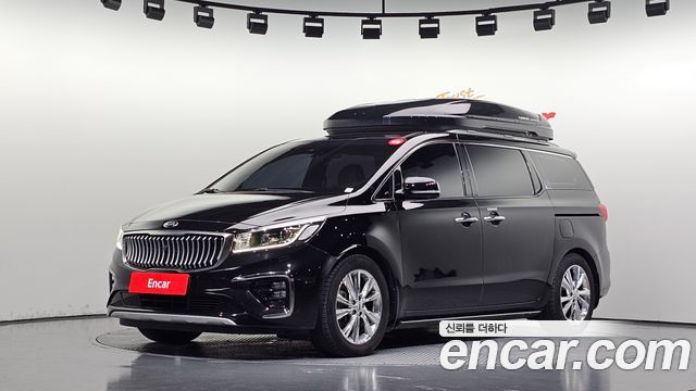 Kia Carnival 9-Seater Noblesse Special