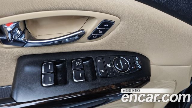 Kia Carnival 9-Seater Noblesse Special 2019 — фото 27