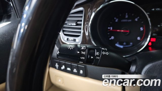 Kia Carnival 9-Seater Noblesse Special 2019 — фото 28