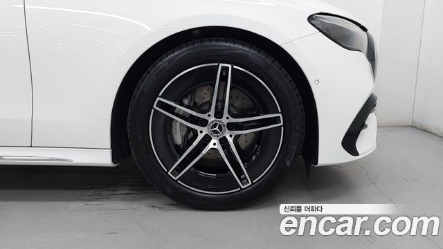 Mercedes-Benz E-Class (W214) E200 AMG Line 2026 — фото 5