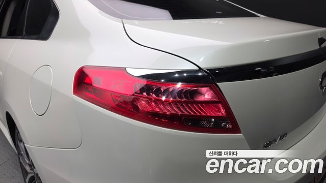 Renault Korea SM7 Nova LPLI 2.0 LPe Disabled 2017 — фото 23