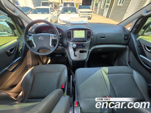 Hyundai Grand Starex 12-Seater Wagon Modern 2017 — фото 16