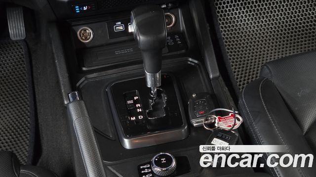 KG Mobility (SsangYong) Rexton Sports Khan Diesel 2.2 4WD Prestige 2023 — фото 9