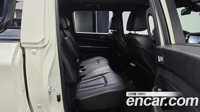 KG Mobility (SsangYong) Rexton Sports Khan Diesel 2.2 4WD Prestige 2023 — фото 11