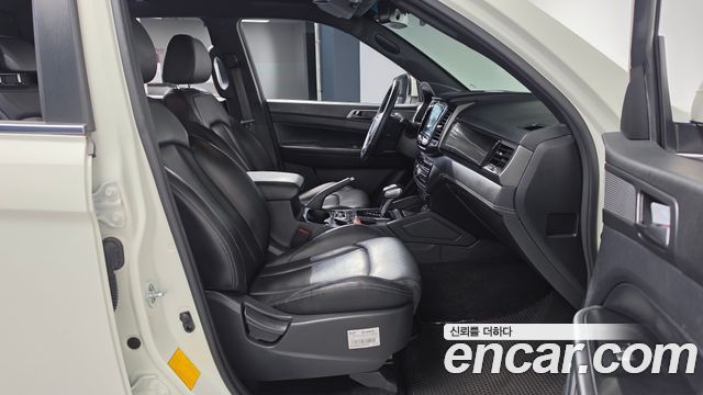 KG Mobility (SsangYong) Rexton Sports Khan Diesel 2.2 4WD Prestige 2023 — фото 26