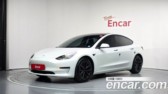 Tesla Model 3 RWD