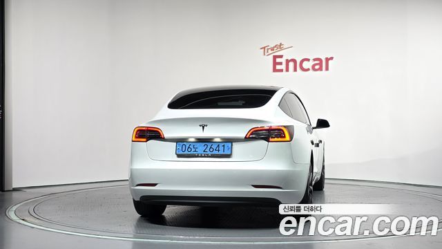 Tesla Model 3 RWD 2022 — фото 4