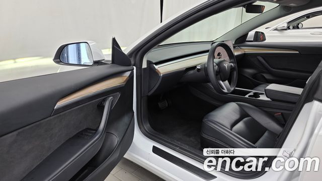 Tesla Model 3 RWD 2022 — фото 10