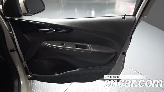 Chevrolet Spark Premier 2021 — фото 24
