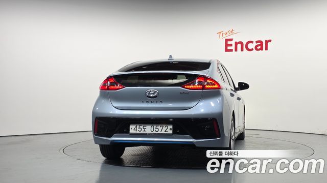 Hyundai Ioniq Hybrid Q 2017 — фото 4