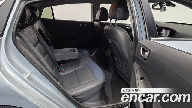 Hyundai Ioniq Hybrid Q 2017 — фото 12