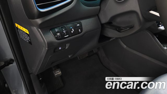 Hyundai Ioniq Hybrid Q 2017 — фото 14