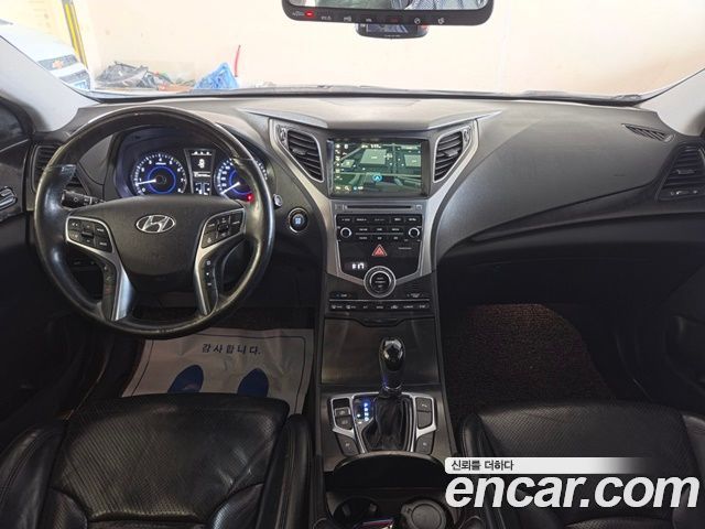 Hyundai Grandeur (HG) HG240 Modern Collection 2016 — фото 8