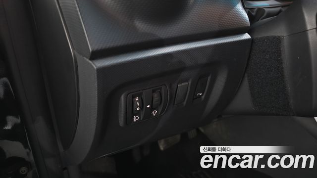 Renault Korea QM3 RE 2015 — фото 27