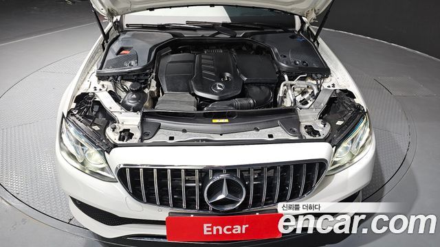 Mercedes-Benz E-Class (W213) E220d Avantgarde 2017 — фото 6