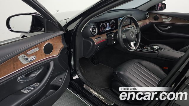 Mercedes-Benz E-Class (W213) E300 Exclusive 2017 — фото 10