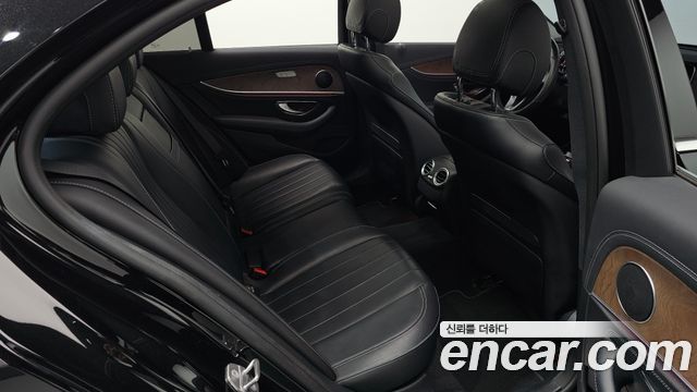 Mercedes-Benz E-Class (W213) E300 Exclusive 2017 — фото 12