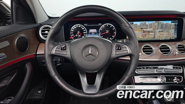 Mercedes-Benz E-Class (W213) E300 Exclusive 2017 — фото 13