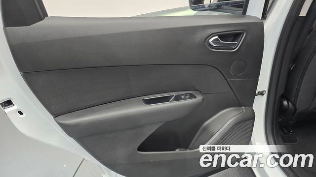 Renault Korea XM3 1.6 GTe SE 2022 — фото 25