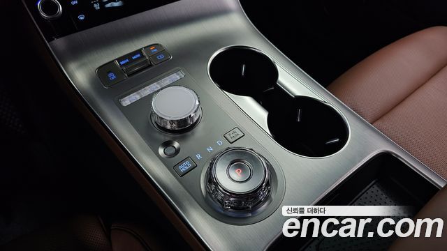 Genesis GV70 2.5T Gasoline 2WD 2025 — фото 9