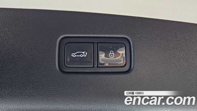 Genesis GV70 2.5T Gasoline 2WD 2025 — фото 31