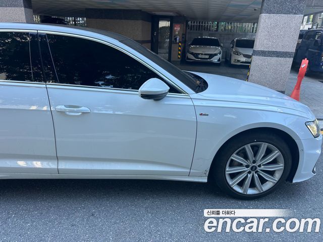 Audi A6 (C8) 45 TDI Quattro Premium 2021 — фото 9