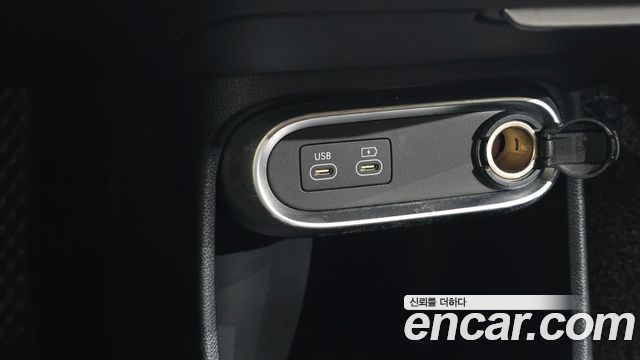 Genesis GV60 Standard 2022 — фото 13