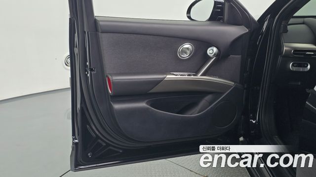 Genesis GV60 Standard 2022 — фото 24