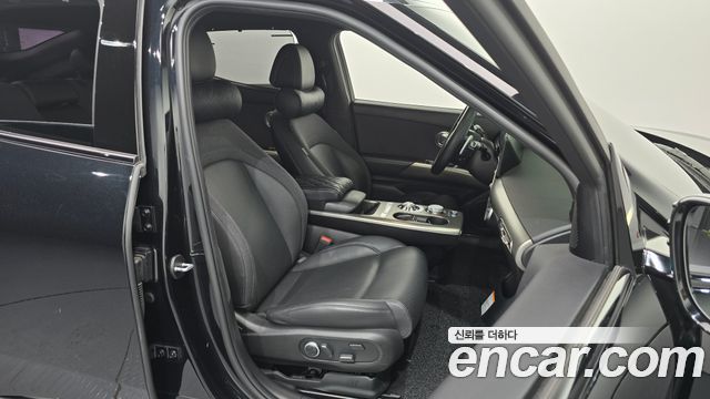 Genesis GV60 Standard 2022 — фото 26