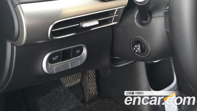 Genesis GV60 Standard 2022 — фото 28